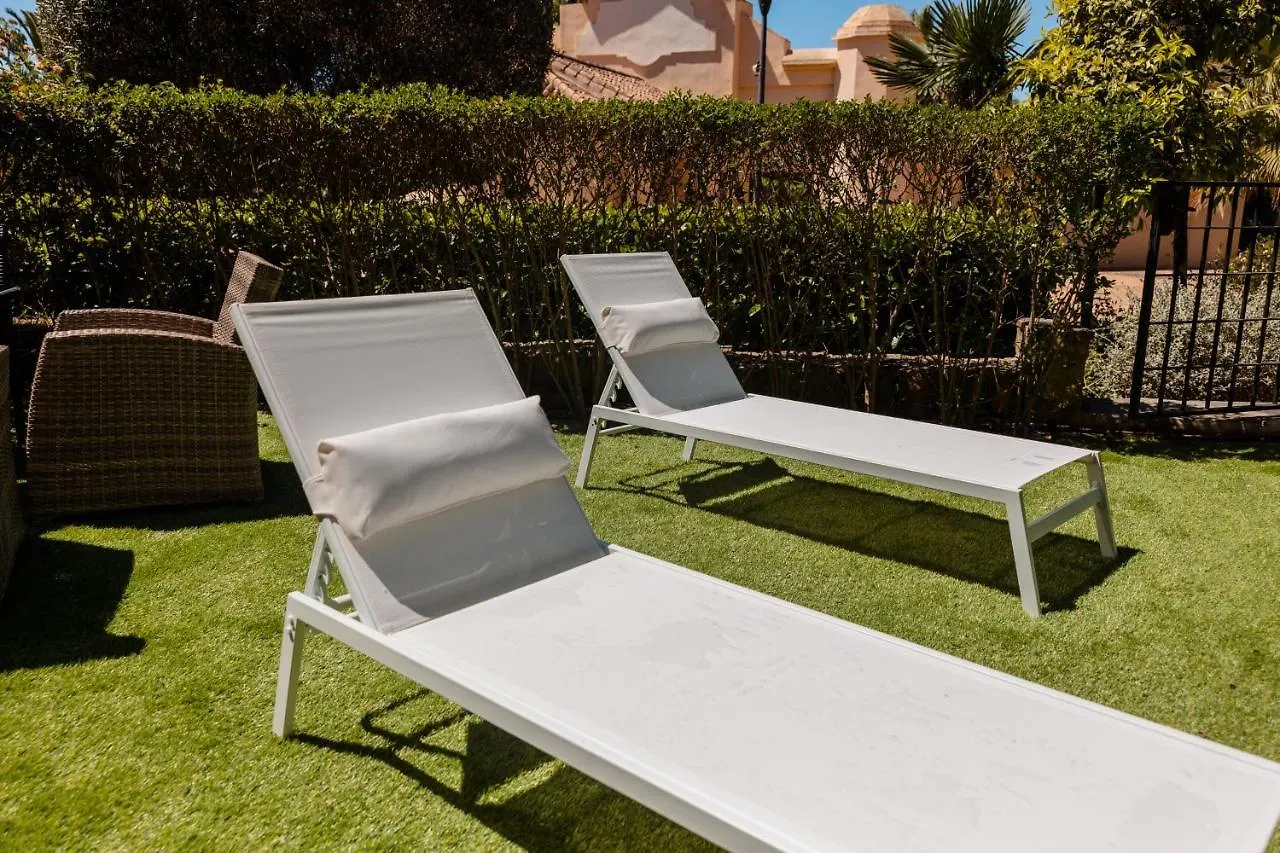 Apartment With 3 Bedrooms, Terrace, Indoor Pool And Sauna At 100 M From The Beach In Puerto Banus Marbella